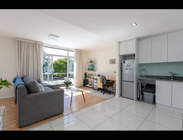 1 BEDROOM STUDIO APARTMENT TO LET IN CLAREMONT UPPER